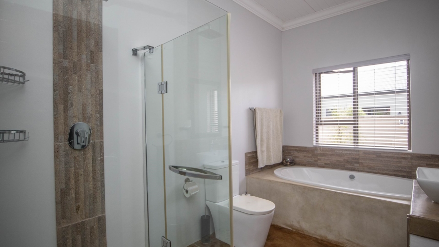 To Let 3 Bedroom Property for Rent in The Coves North West